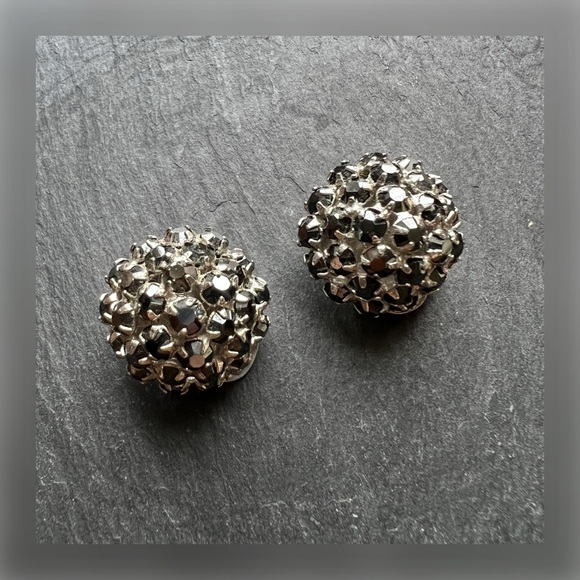vintage silver and crystal dome clip on earrings - Picture 1 of 5
